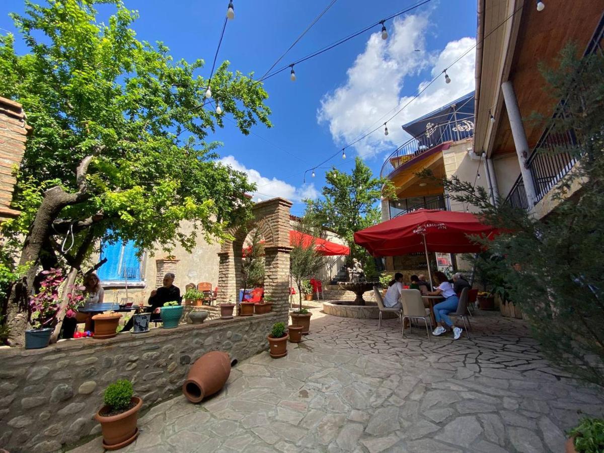 Hotel Traveler Signagi Exterior foto